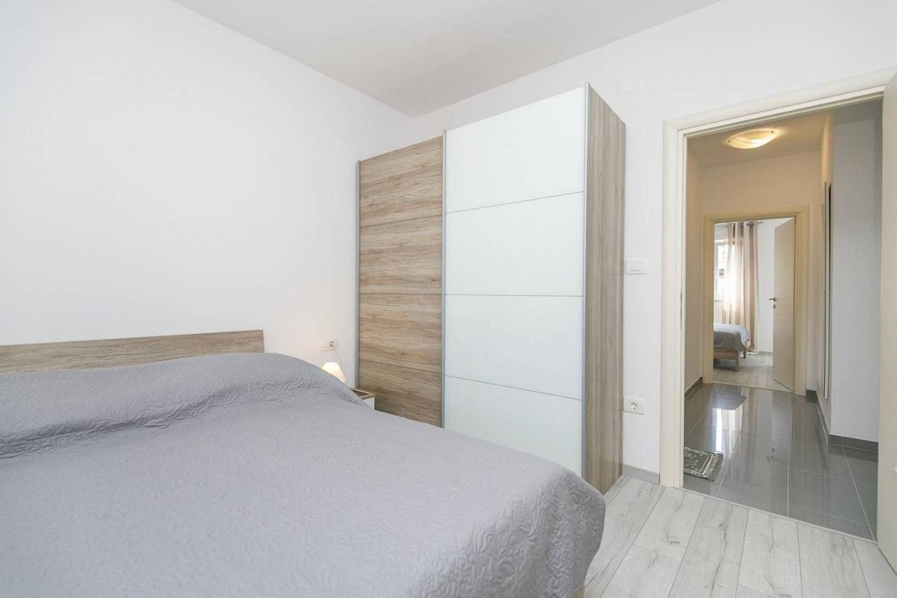 Apartmani Astrid Rabac Eksteriør billede