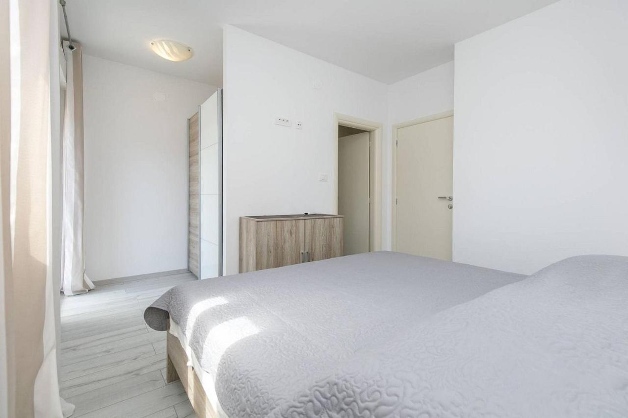 Apartmani Astrid Rabac Eksteriør billede