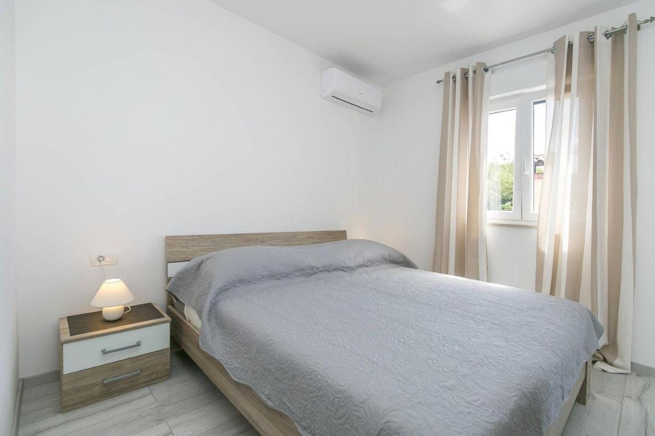 Apartmani Astrid Rabac Eksteriør billede